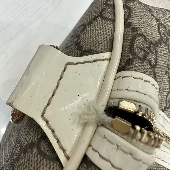 SOLD! Authentic GUCCI GG canvas tote bag - Picture 6 of 11